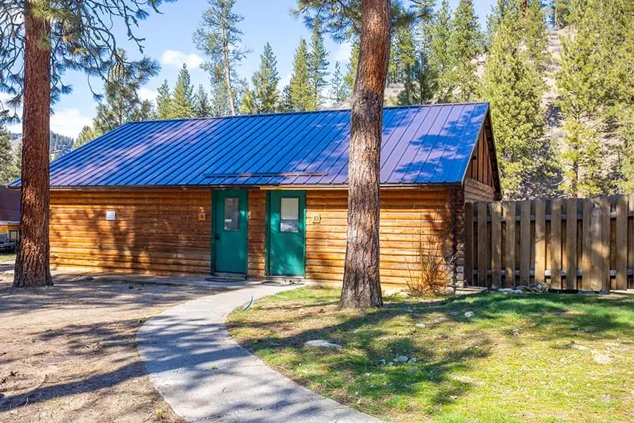 Cabins-910-10-900600